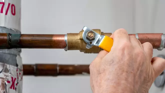Will Turning Off Your Water Heater at Night Save Energy?